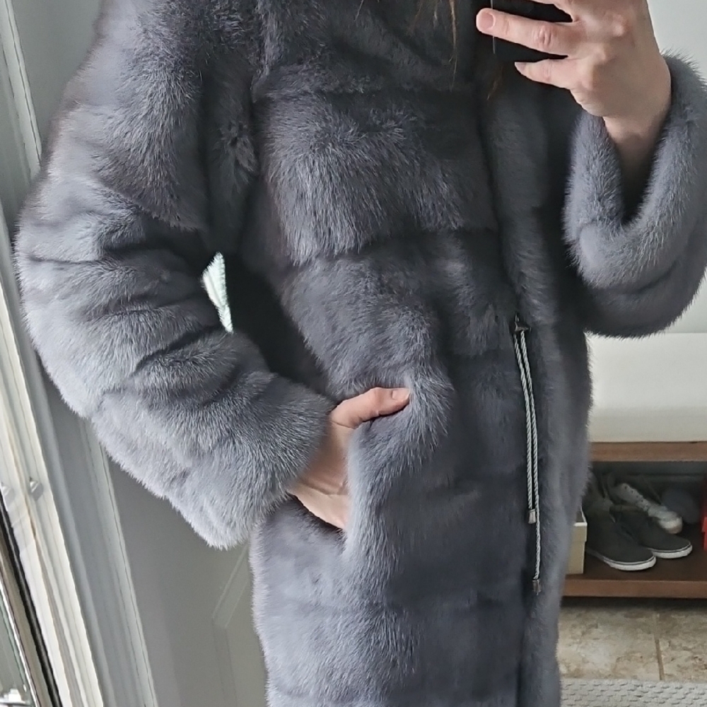 Luxurious Gray Mink Fur Coat